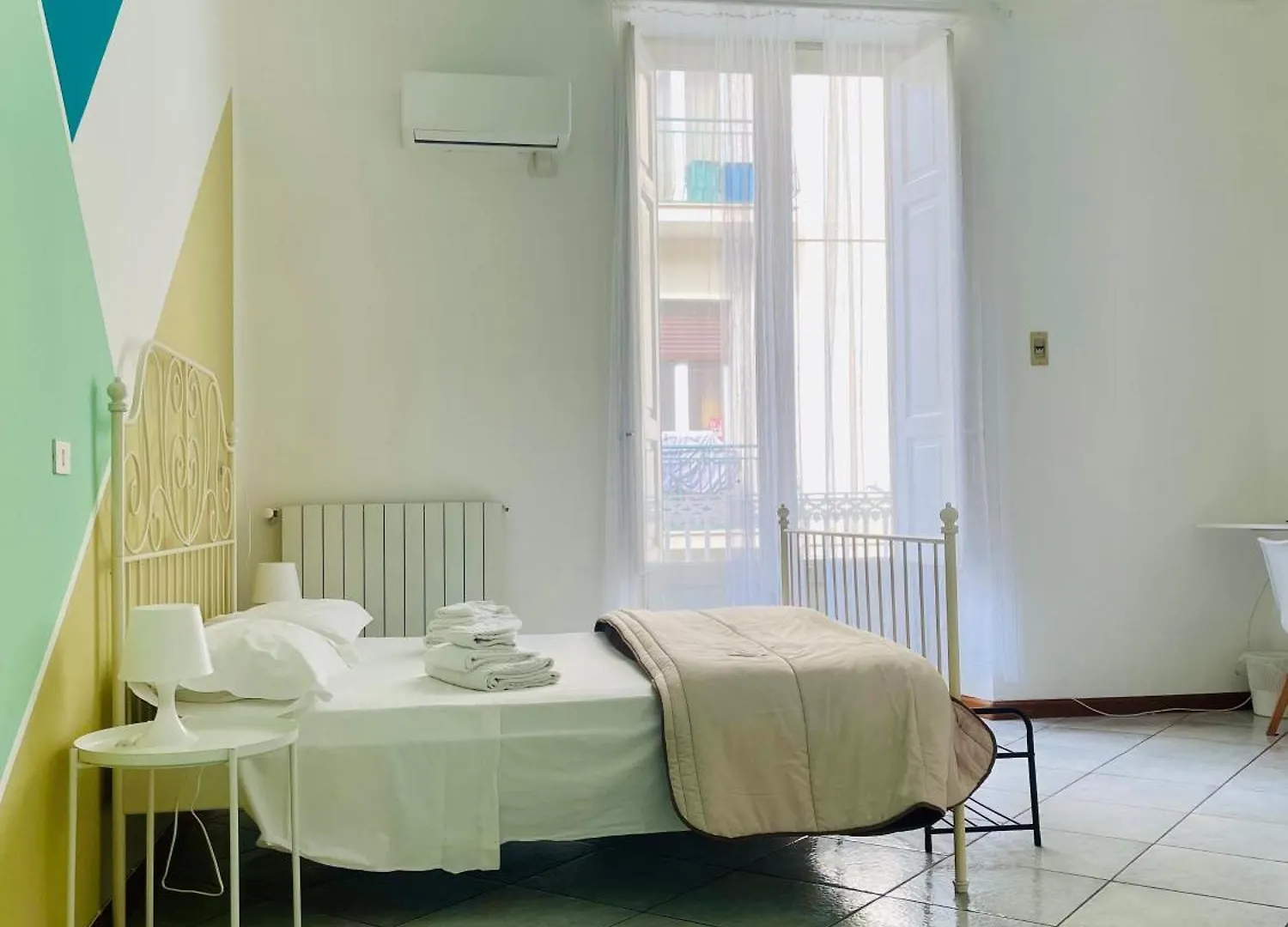 La Dolce Vita Aeroporto di Catania Fontana Rossa