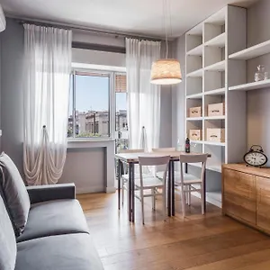 ferrini-home-suites.catania-hotels.net/